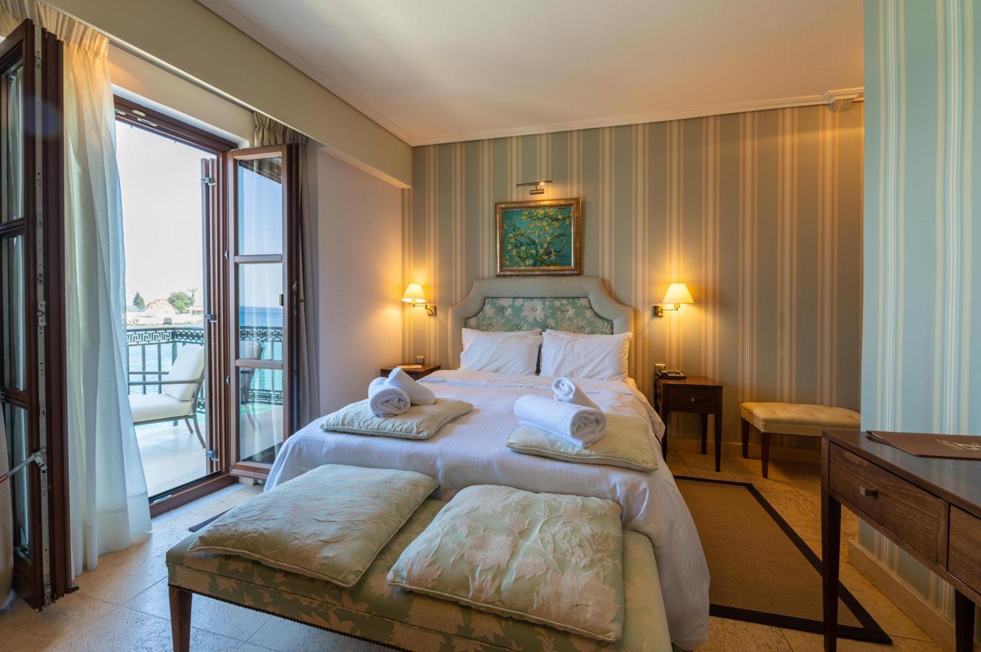 La Boheme Hotel Gythio Ngoại thất bức ảnh