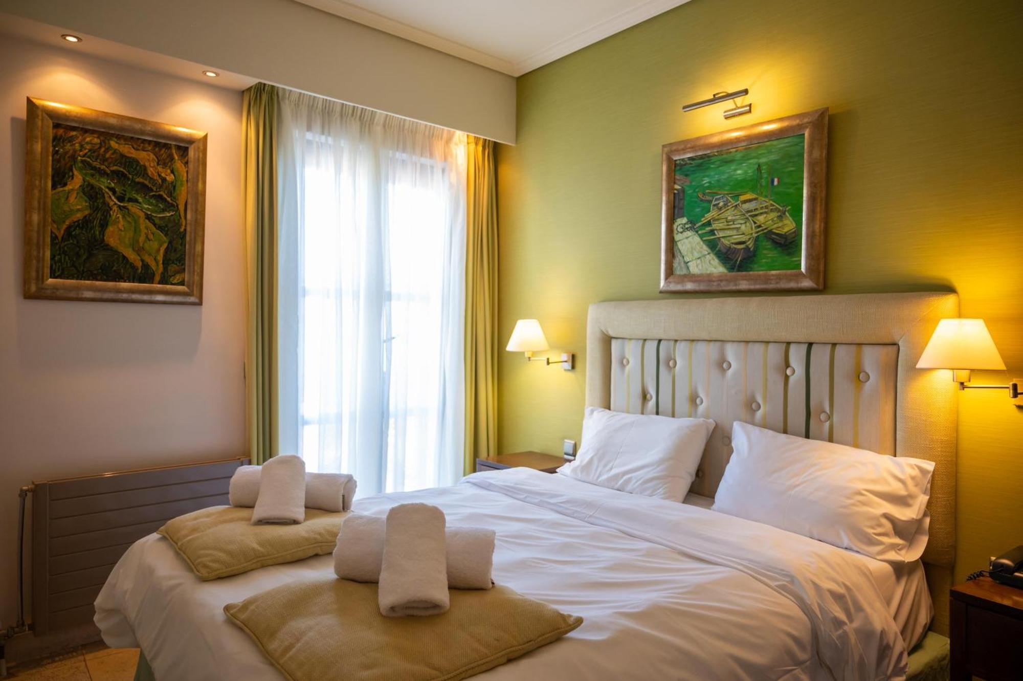 La Boheme Hotel Gythio Ngoại thất bức ảnh
